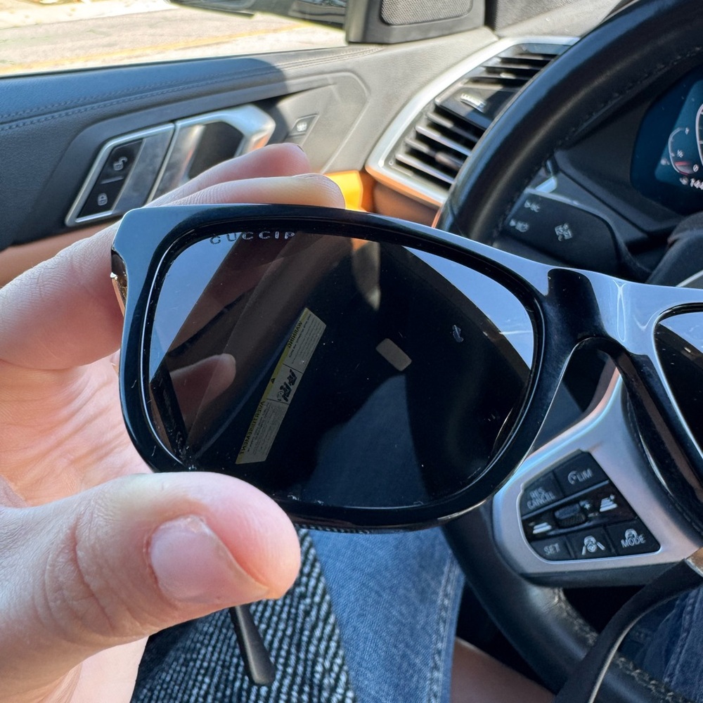 Gucci Wayfarer Sunglasses - Picture 11 of 15